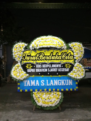 Papan Bunga Duka di Calingcing